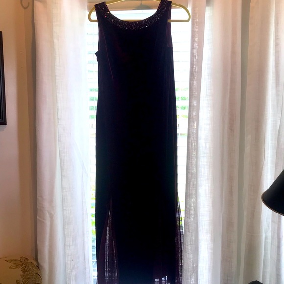Long velvet dress - Picture 5 of 6